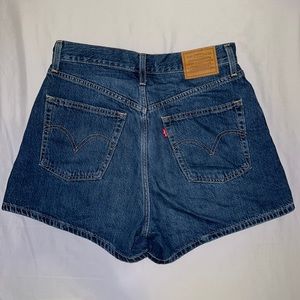 Levi’s High Loose Shorts